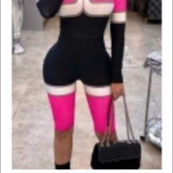 One piece Jumpsuit - Picture 2 of 4